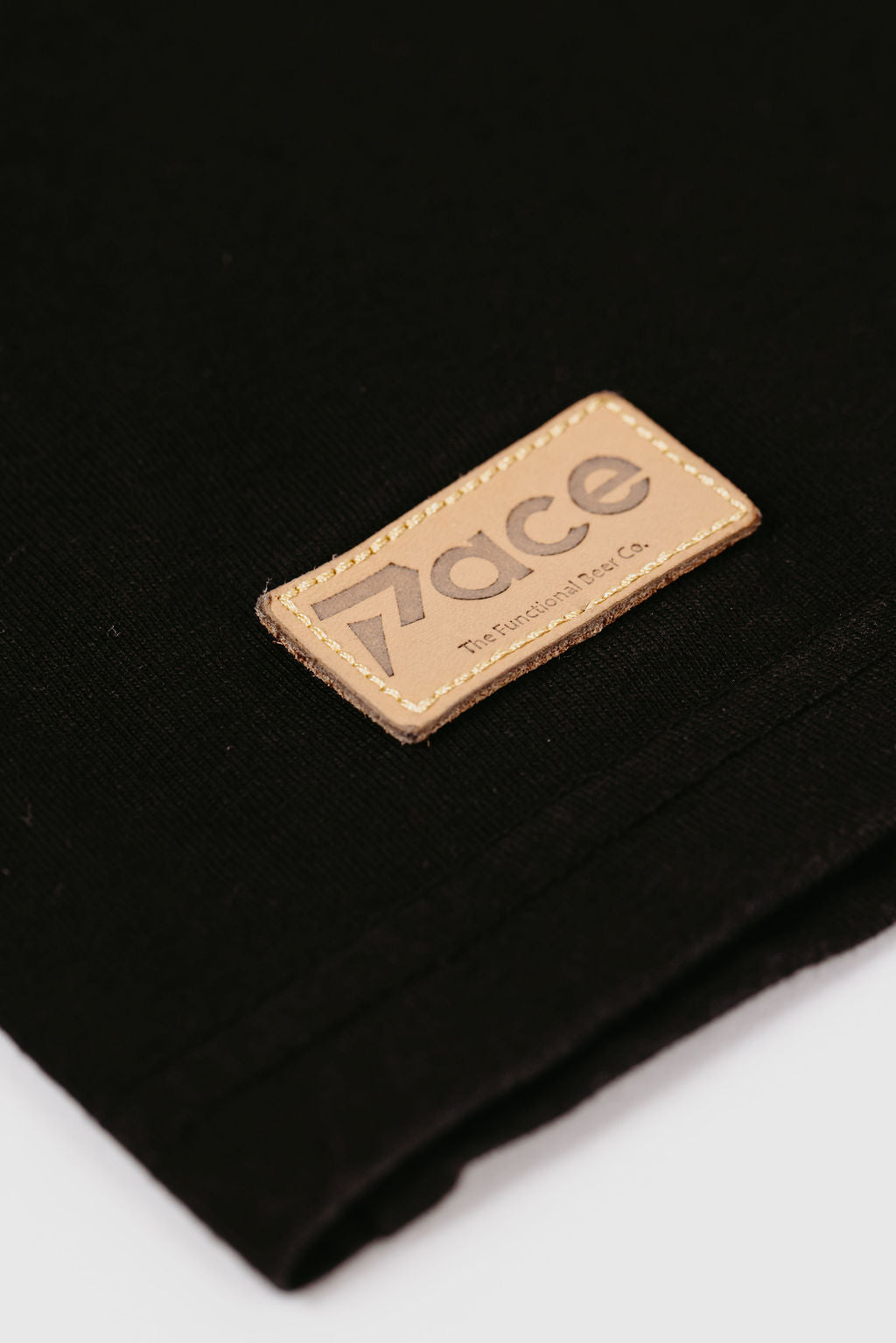 Pace - T-Shirt Preta