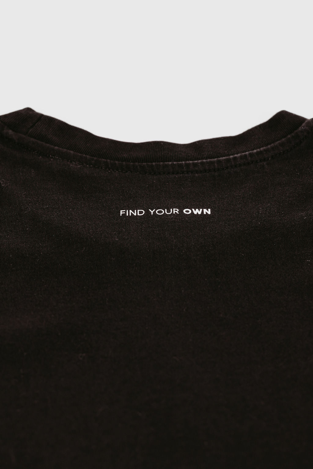 Pace - T-Shirt Preta